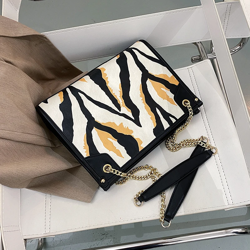 

с доставкой Zebra Pattern Design Small Crossbody Bags Women 2020 Winter Shoulder Handbags and Purses Women's Classic Hand Bag